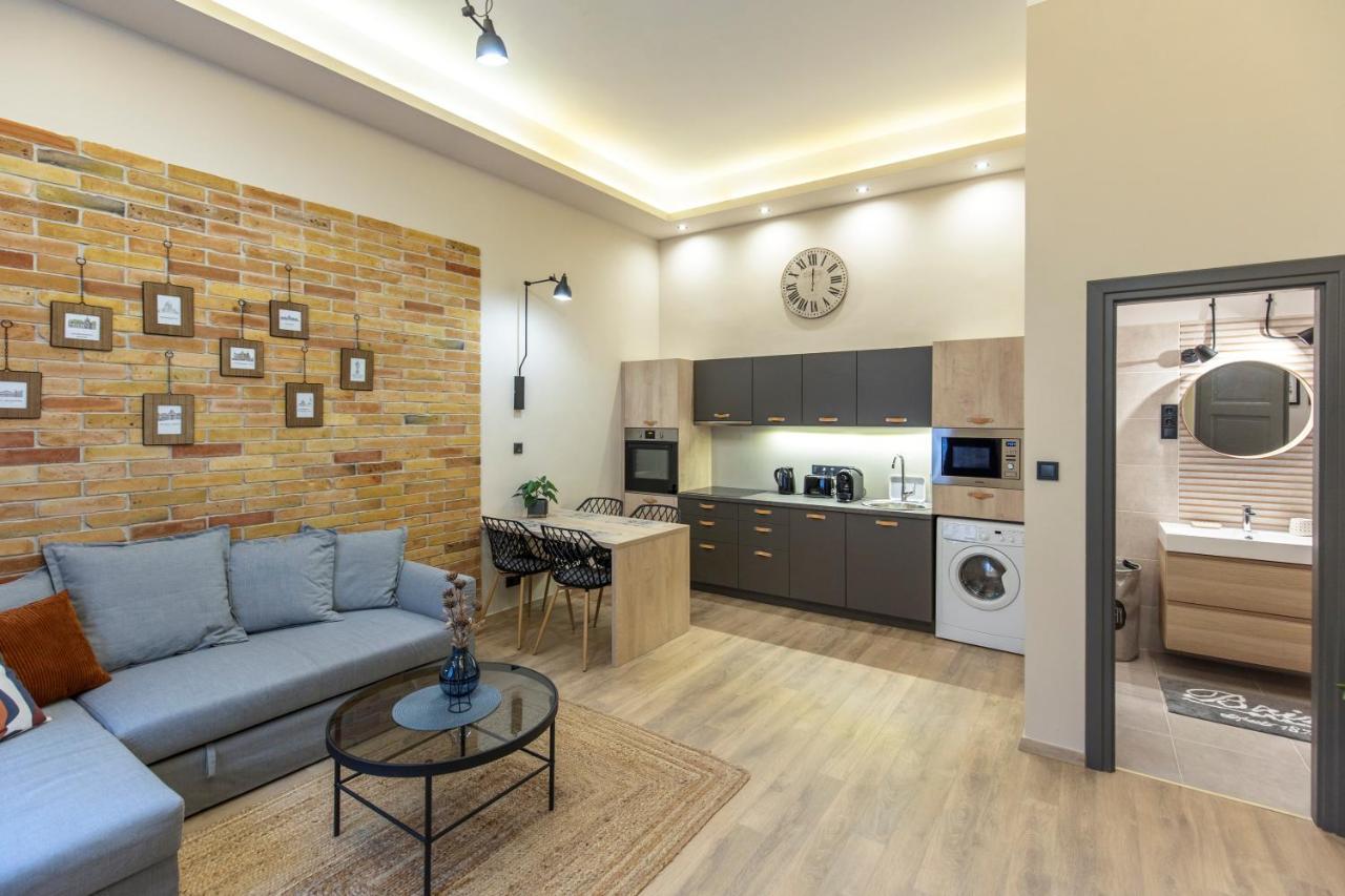 E12 Boutique Apartments — Photos 2